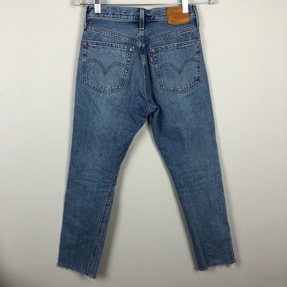 Levi’s 501 Skinny Distressed Jeans Size 24 - Picture 3 of 6